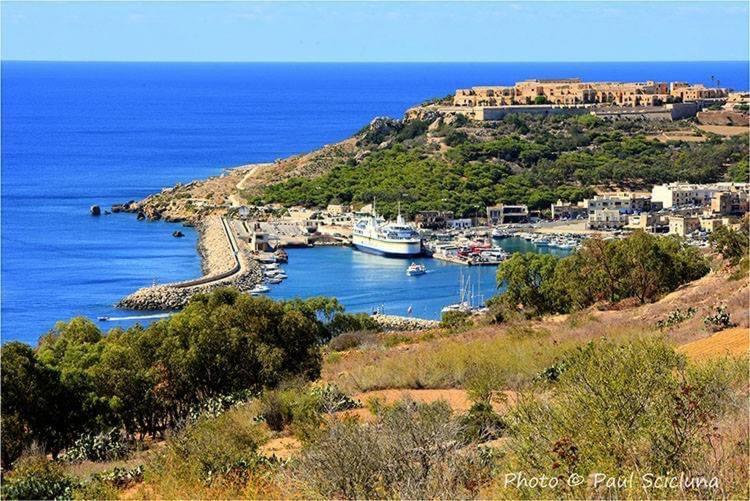 Fort Chambray Harbor Breeze Għajnsielem Esterno foto